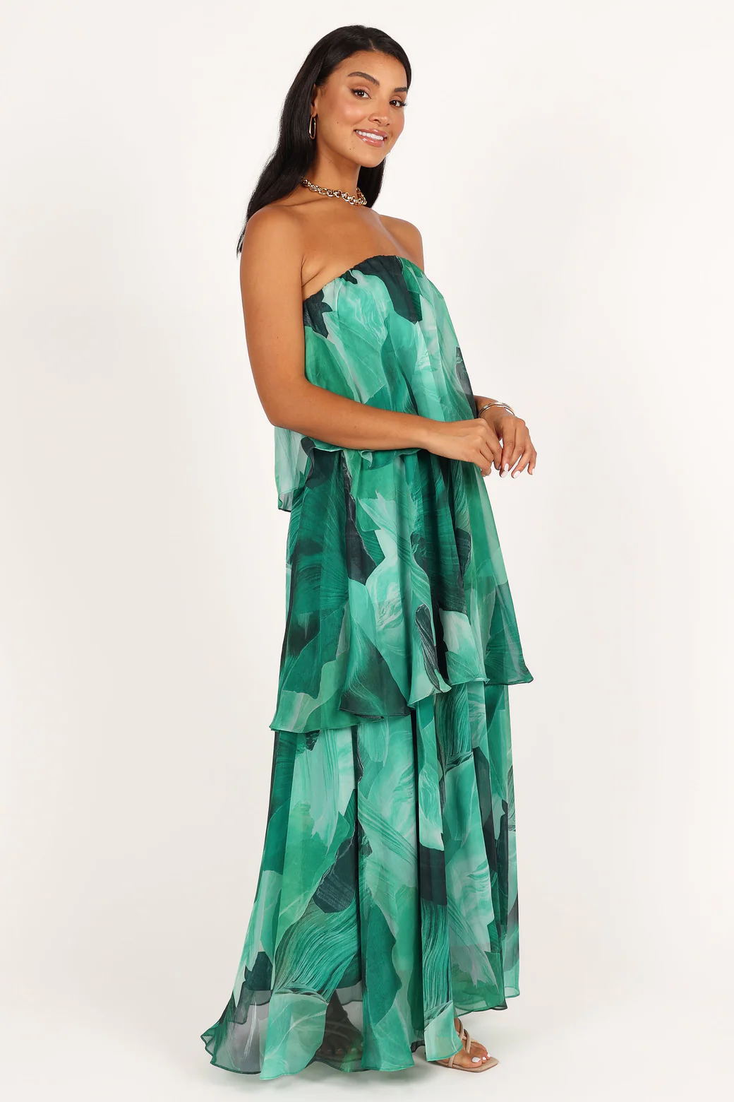 Vestido largo sin tirantes con capas Calista Green Bloom