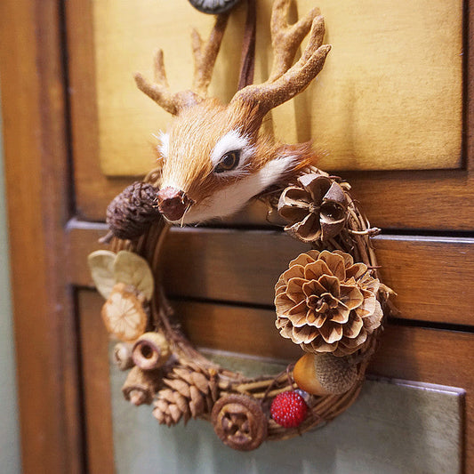 Decoración colgante de piñas con forma de cabeza de ciervo para Navidad